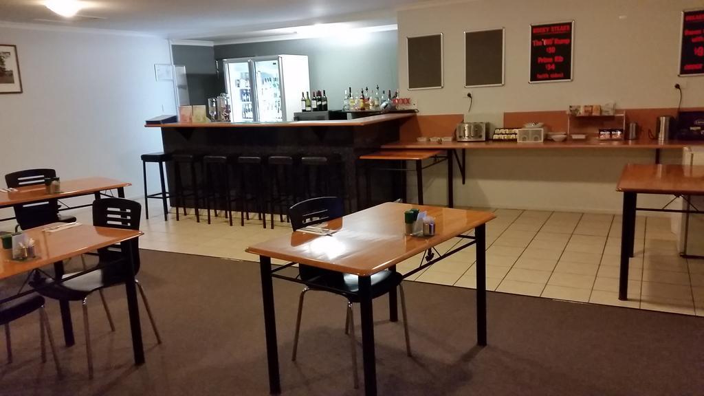 True Blue Motor Inn Rockhampton Bagian luar foto