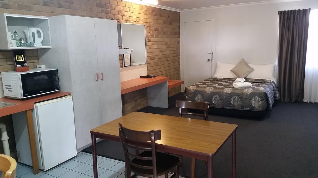 True Blue Motor Inn Rockhampton Bagian luar foto