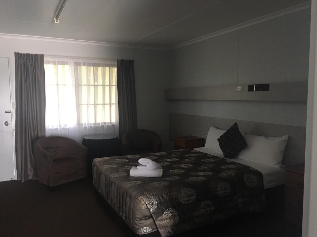 True Blue Motor Inn Rockhampton Bagian luar foto