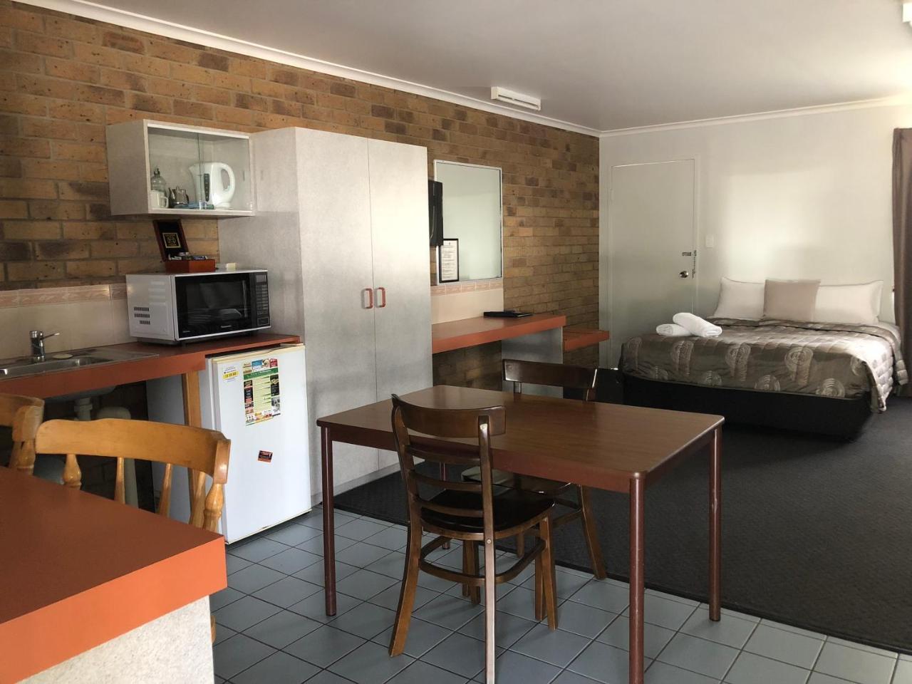 True Blue Motor Inn Rockhampton Bagian luar foto