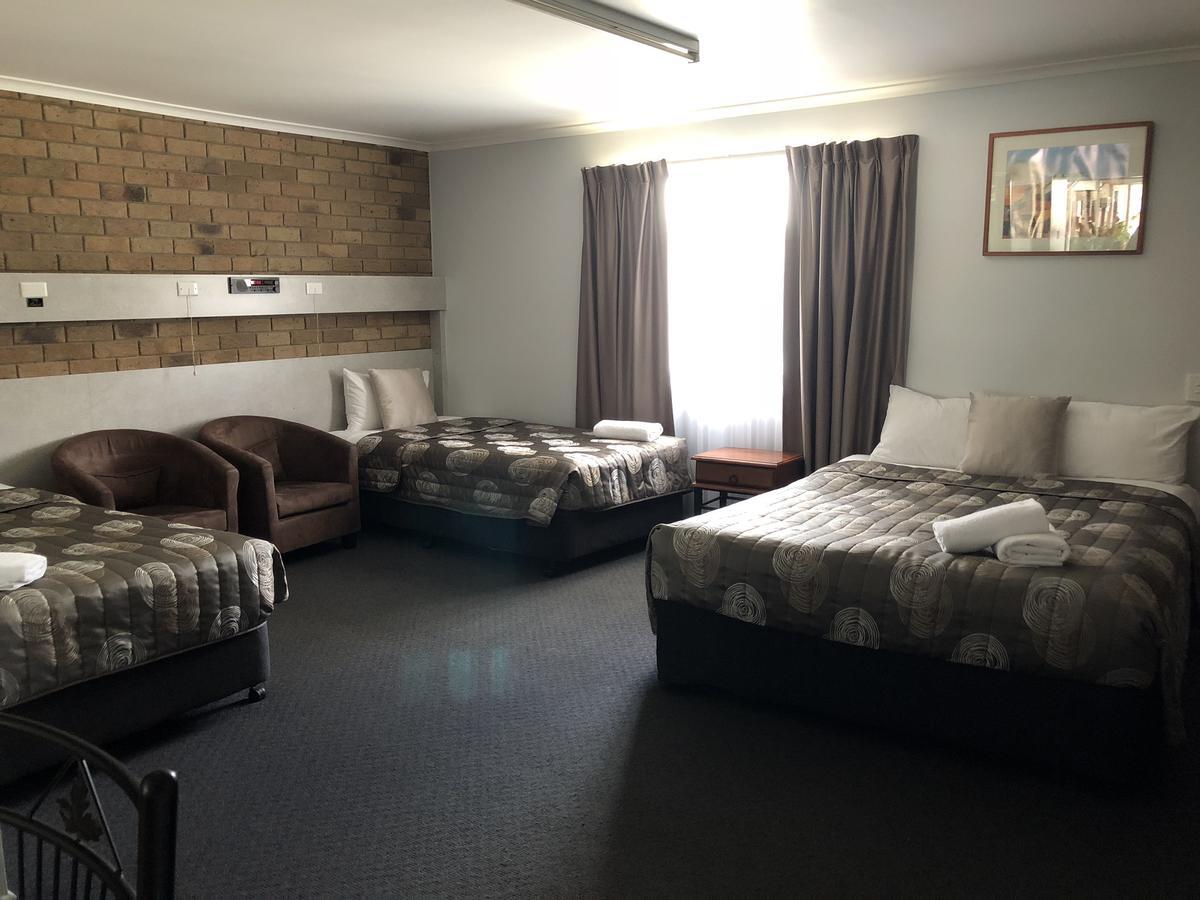 True Blue Motor Inn Rockhampton Bagian luar foto
