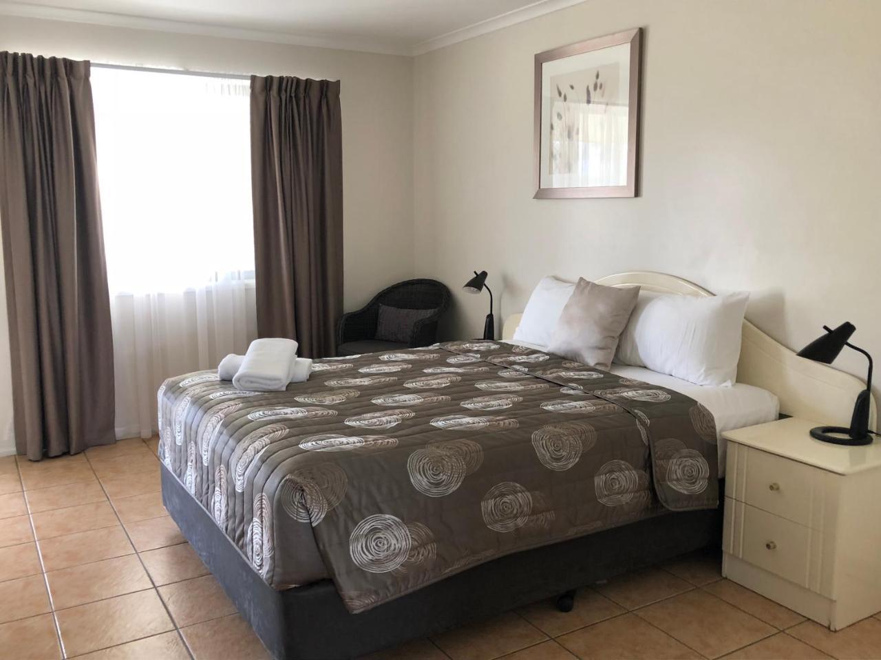 True Blue Motor Inn Rockhampton Bagian luar foto