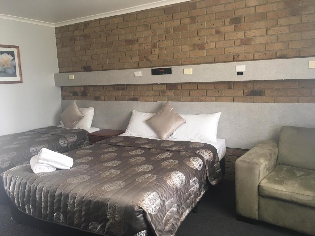 True Blue Motor Inn Rockhampton Bagian luar foto