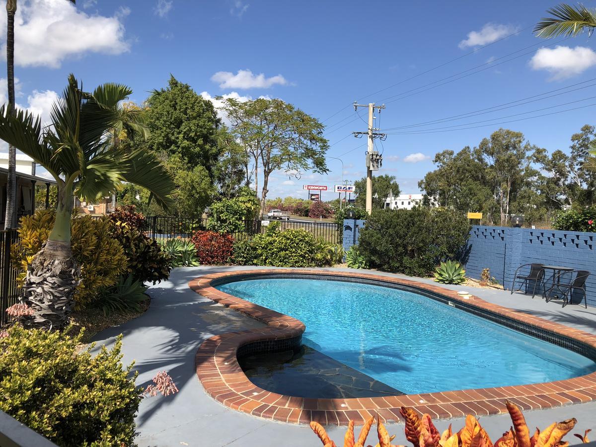 True Blue Motor Inn Rockhampton Bagian luar foto