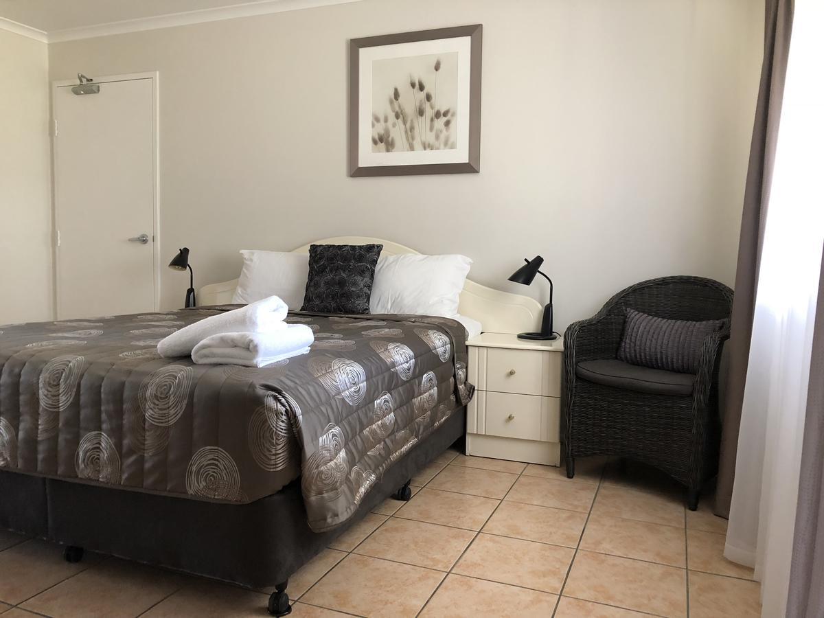 True Blue Motor Inn Rockhampton Bagian luar foto