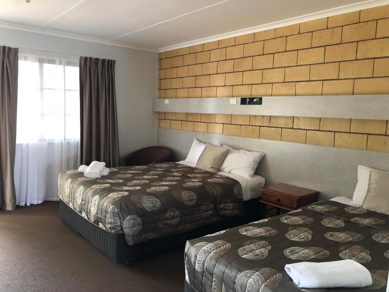 True Blue Motor Inn Rockhampton Bagian luar foto