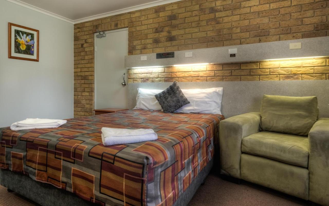 True Blue Motor Inn Rockhampton Bagian luar foto