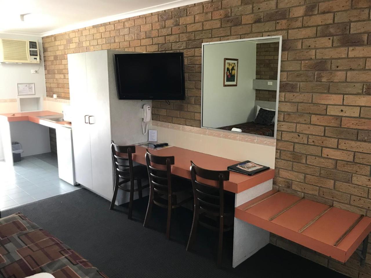 True Blue Motor Inn Rockhampton Bagian luar foto