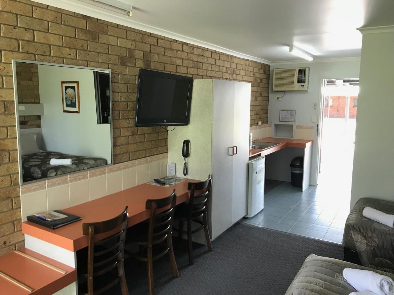 True Blue Motor Inn Rockhampton Bagian luar foto